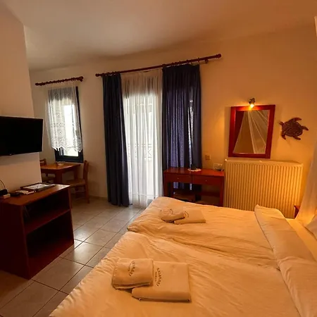 Finikas & - Holidays Hotel Kalamaki (Heraklion)